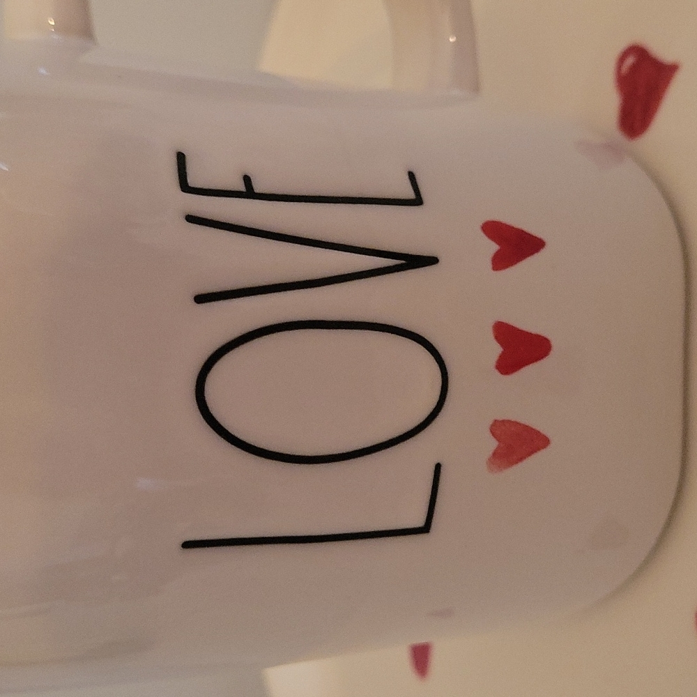 Rae Dunn LOVE mug NWOT - Picture 3 of 3